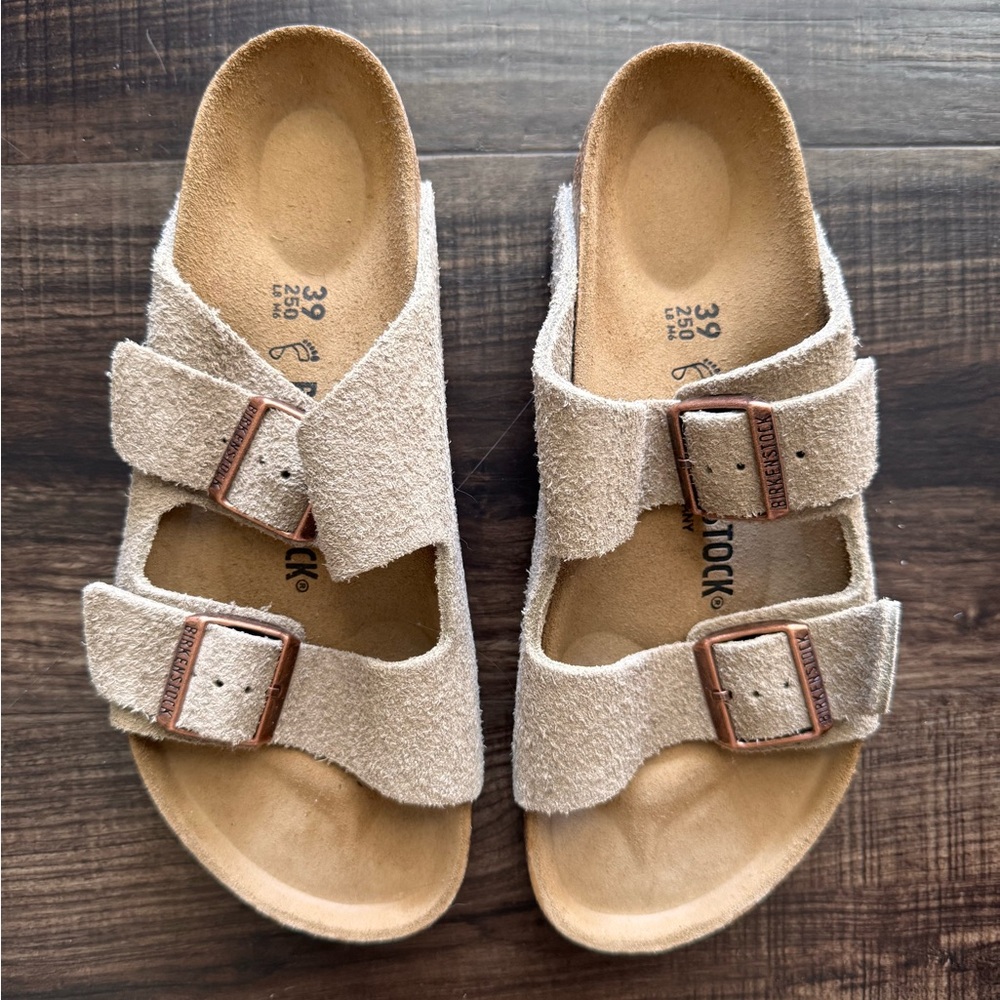 Birkenstock Arizona Sued Soft Footbed Sandals size 8-8.5 - Beige Suede